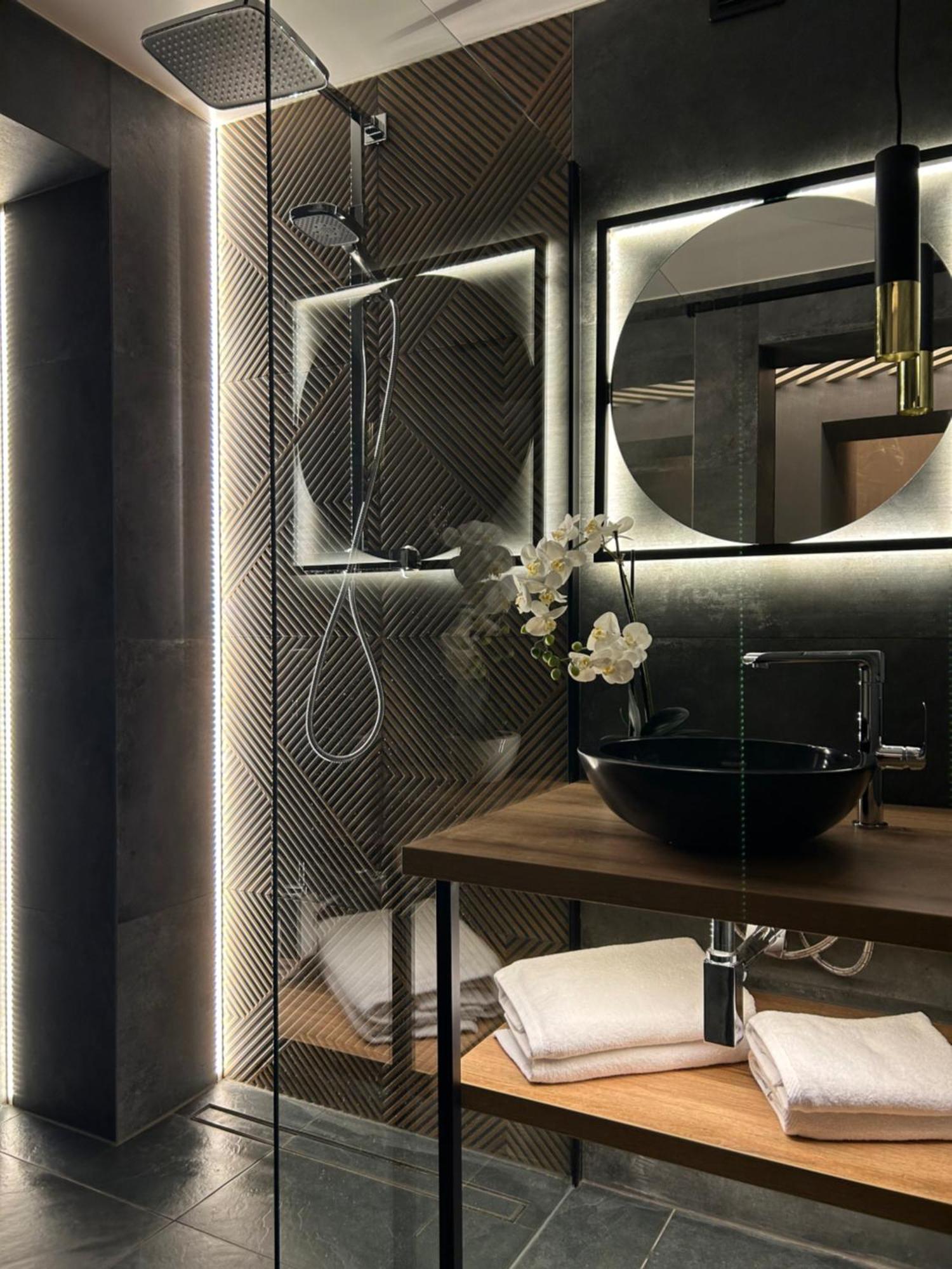 Leo Apartment Suite & Private Spa Zone - Old City Bratysława Zewnętrze zdjęcie