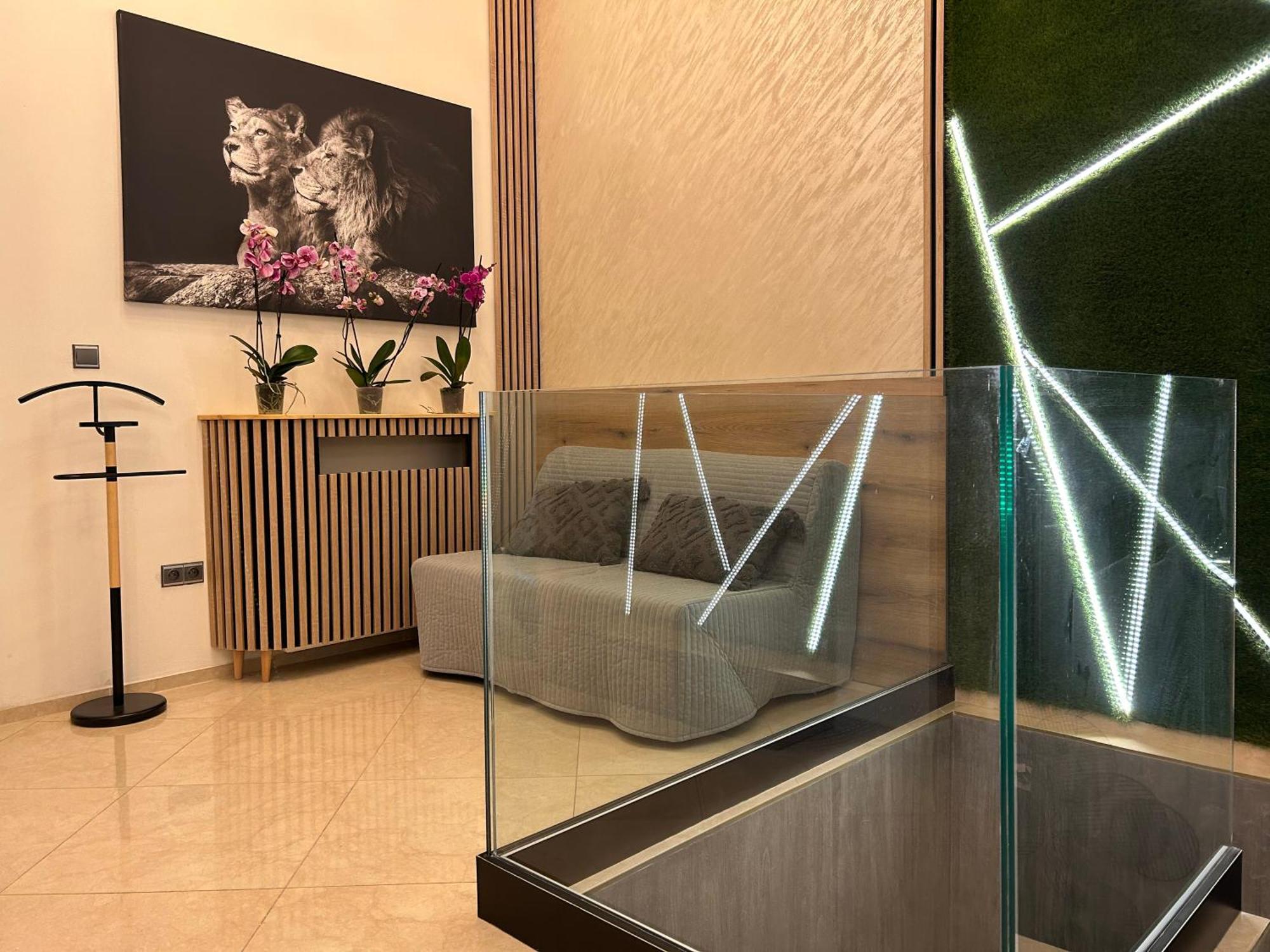 Leo Apartment Suite & Private Spa Zone - Old City Bratysława Zewnętrze zdjęcie