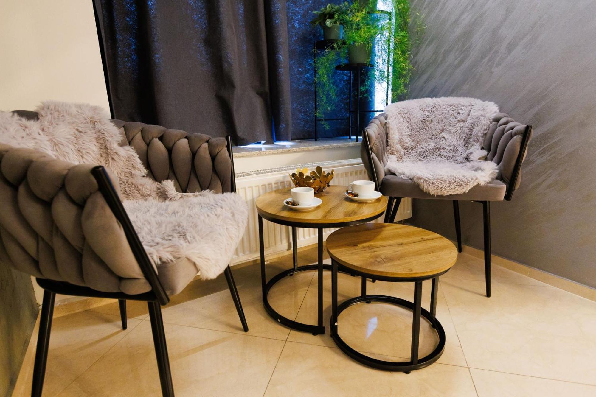 Leo Apartment Suite & Private Spa Zone - Old City Bratysława Zewnętrze zdjęcie